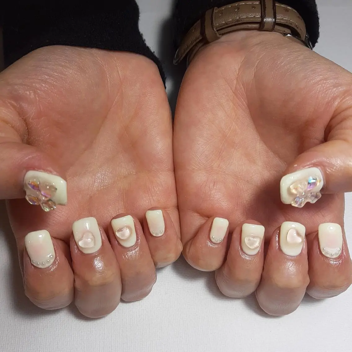 ネイル チークネイル リボン owlnail /持込みデザイン専門のネイルデザイン