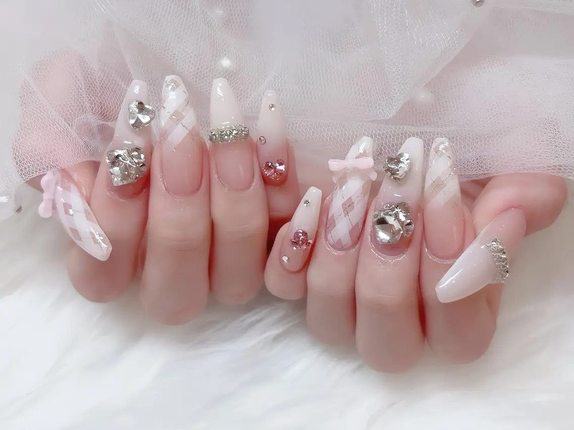ネイル ブルー ジェルネイル ガーリー グラデーション グリーン ハンドネイル Rin Nail 新大久保店のネイルデザイン