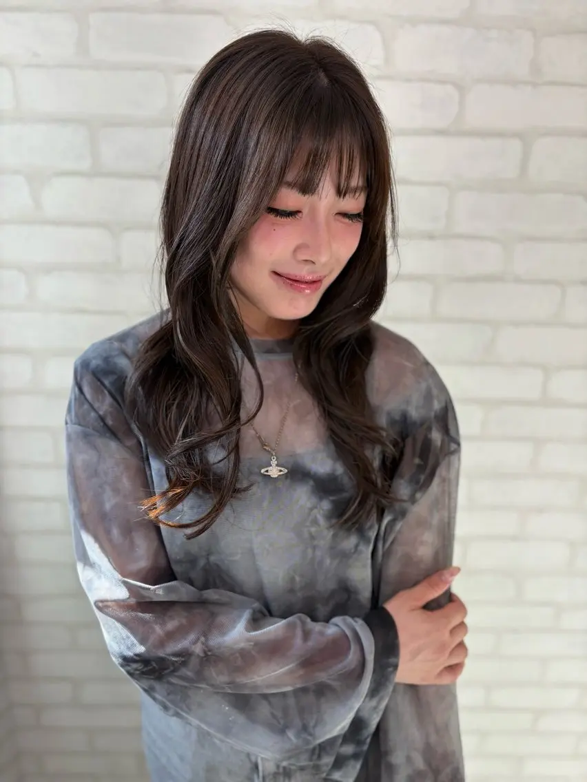 ロング カラー 透明感カラー オリーブカラー カット ヘアカラー トリートメント レイヤー/透明感 HIRARIのヘアスタイル