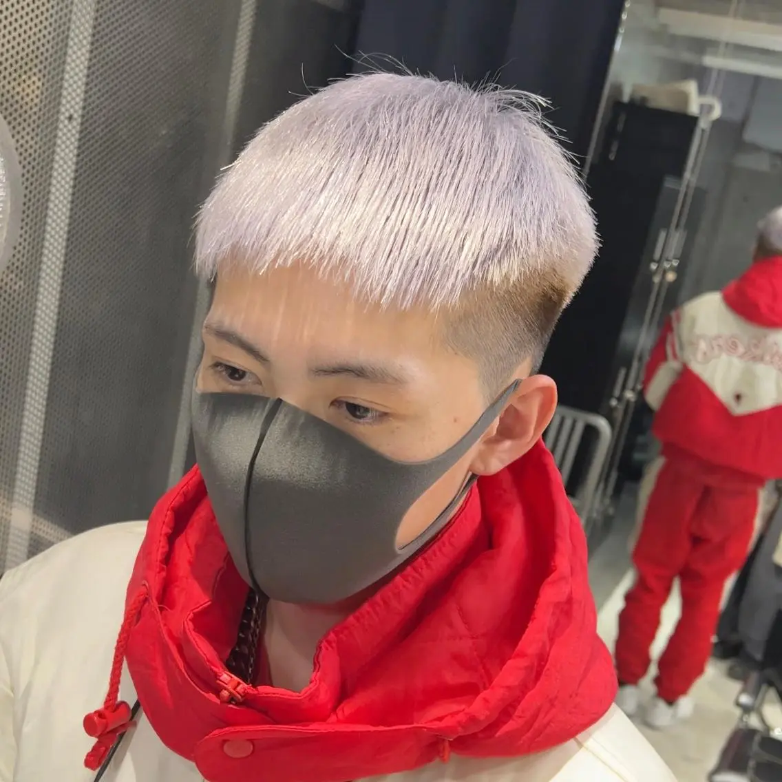ショート カラー メンズ メンズブリーチ 黒髪 ブリーチ カット ヘアカラー 藤井優大 店舗異動しましたのその他イメージ