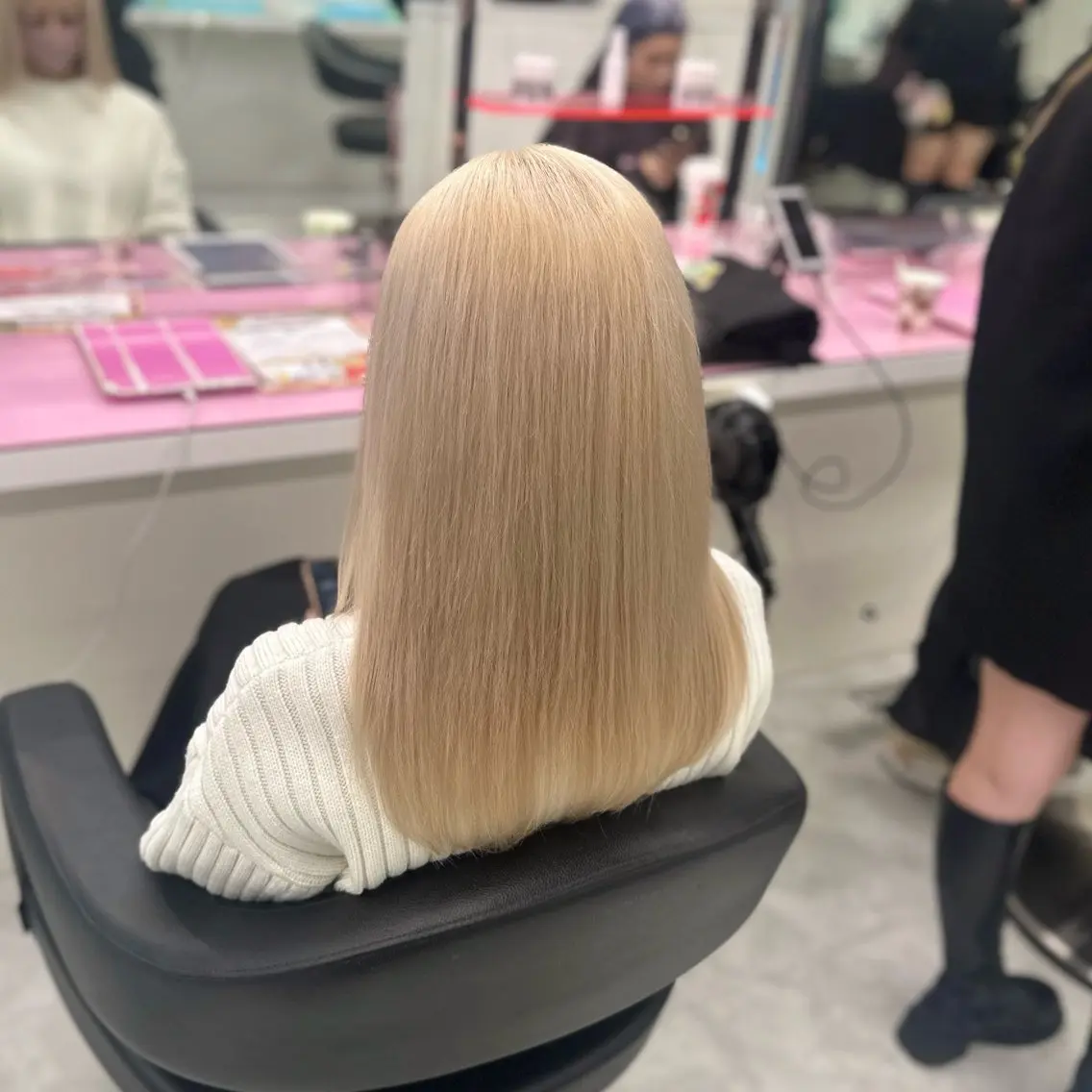 セミロング カラー ブリーチ 髪質改善 トリートメント ヘアカラー トリートメント ♡ダブルカラー特化♡ miyuのヘアスタイル