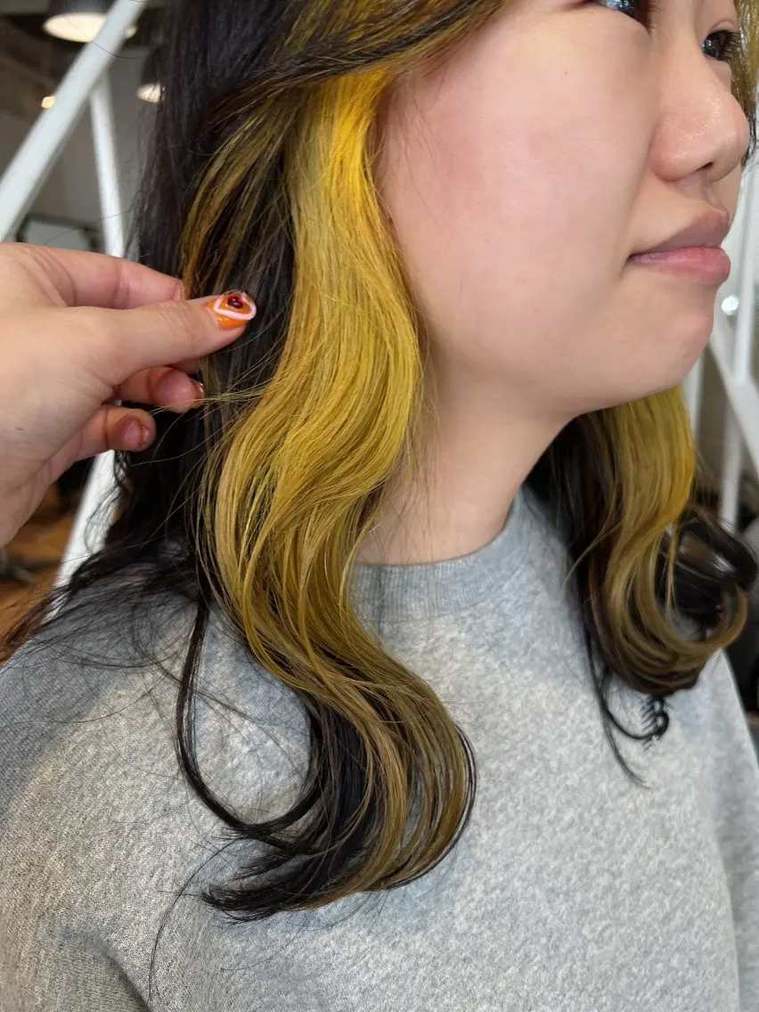 ロング カラー グレージュ イエローカラー インナーカラー♡ Nanakoのヘアスタイル