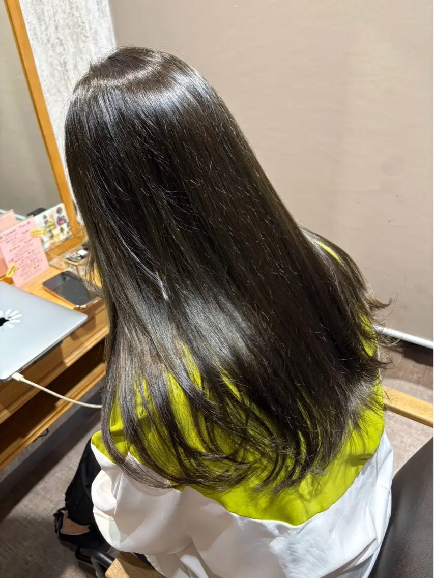 ロング カラー ヘアカラー 濱本 樹蘭のヘアスタイル