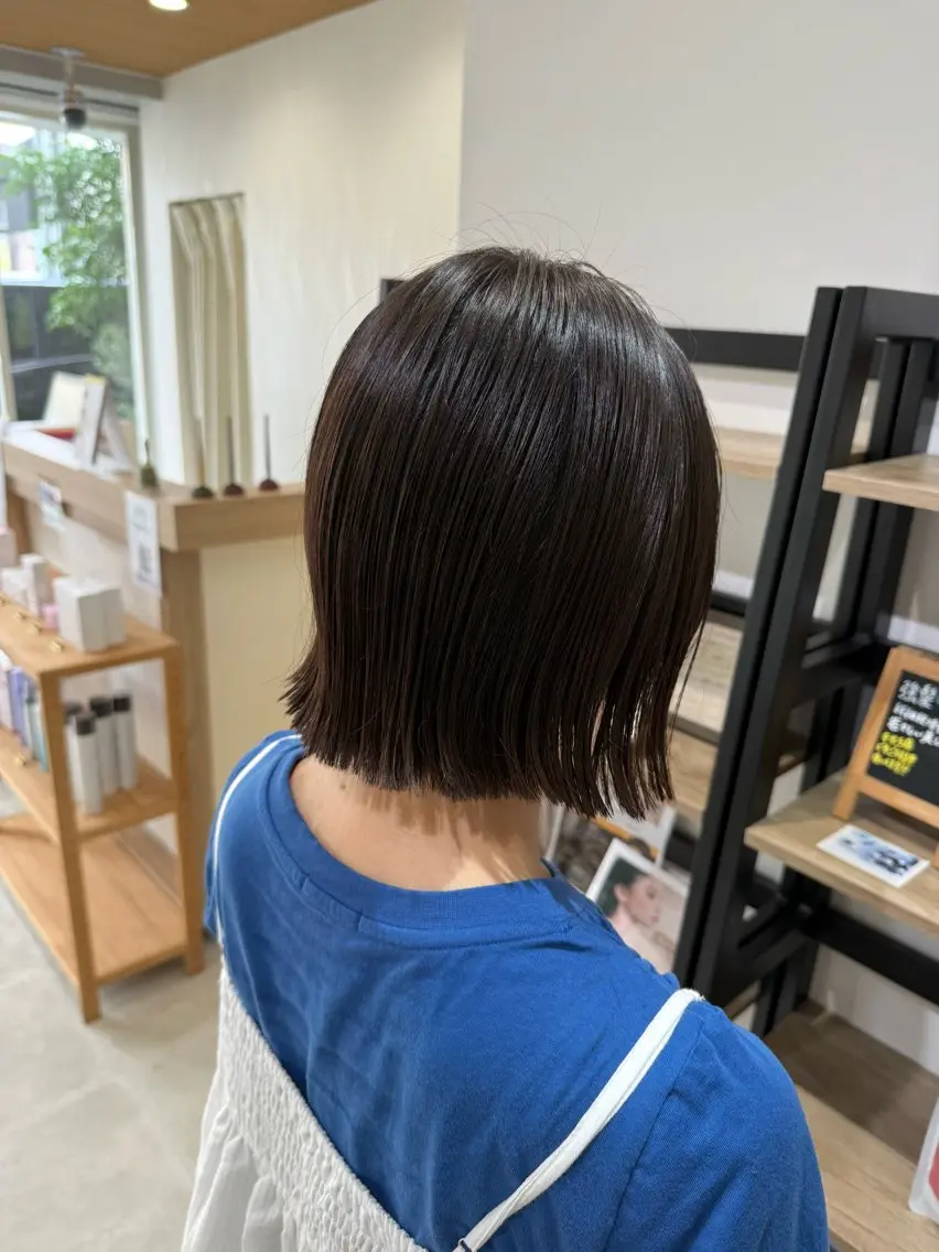 ミディアム 島 歩那のヘアスタイル