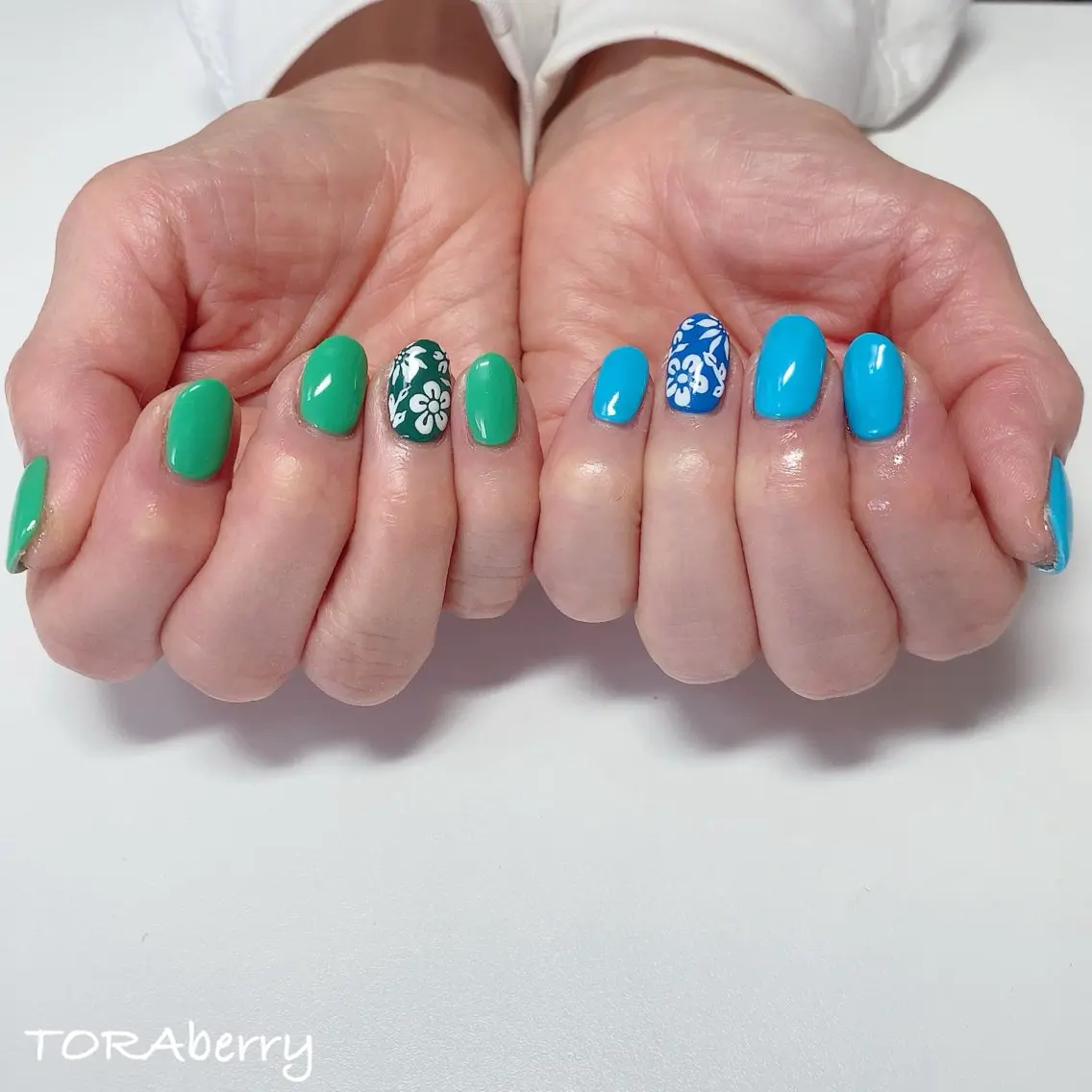 ネイル ハンドネイル ネイリスト なつみのネイルデザイン