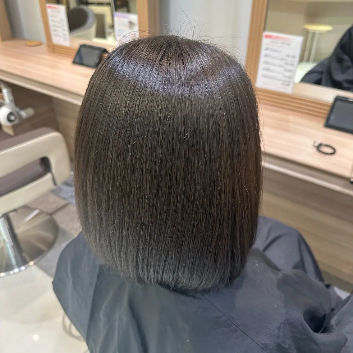 ミディアム カラー グレージュ オリーブグレージュ オリーブグレー カット ヘアカラー 勝見 美春のヘアスタイル