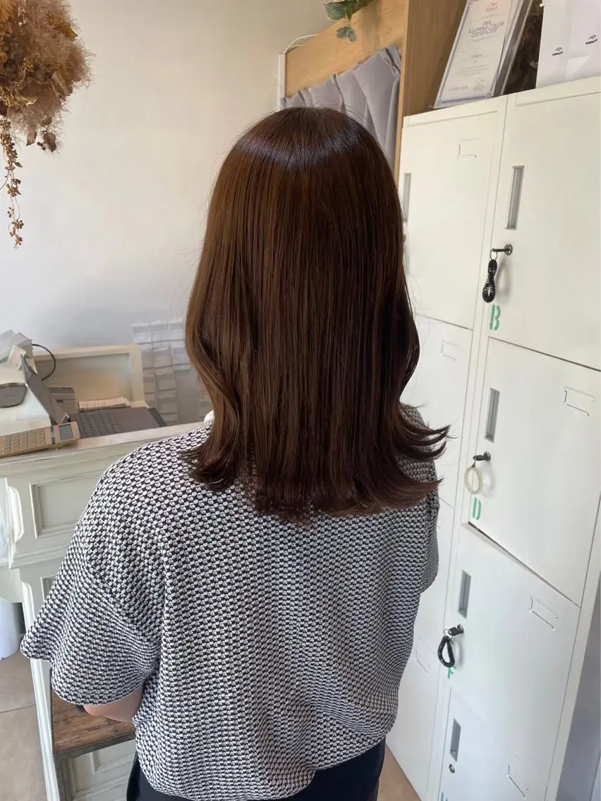 セミロング カラー ブラウンカラー ココアブラウン ヘアカラー KA NAのヘアスタイル