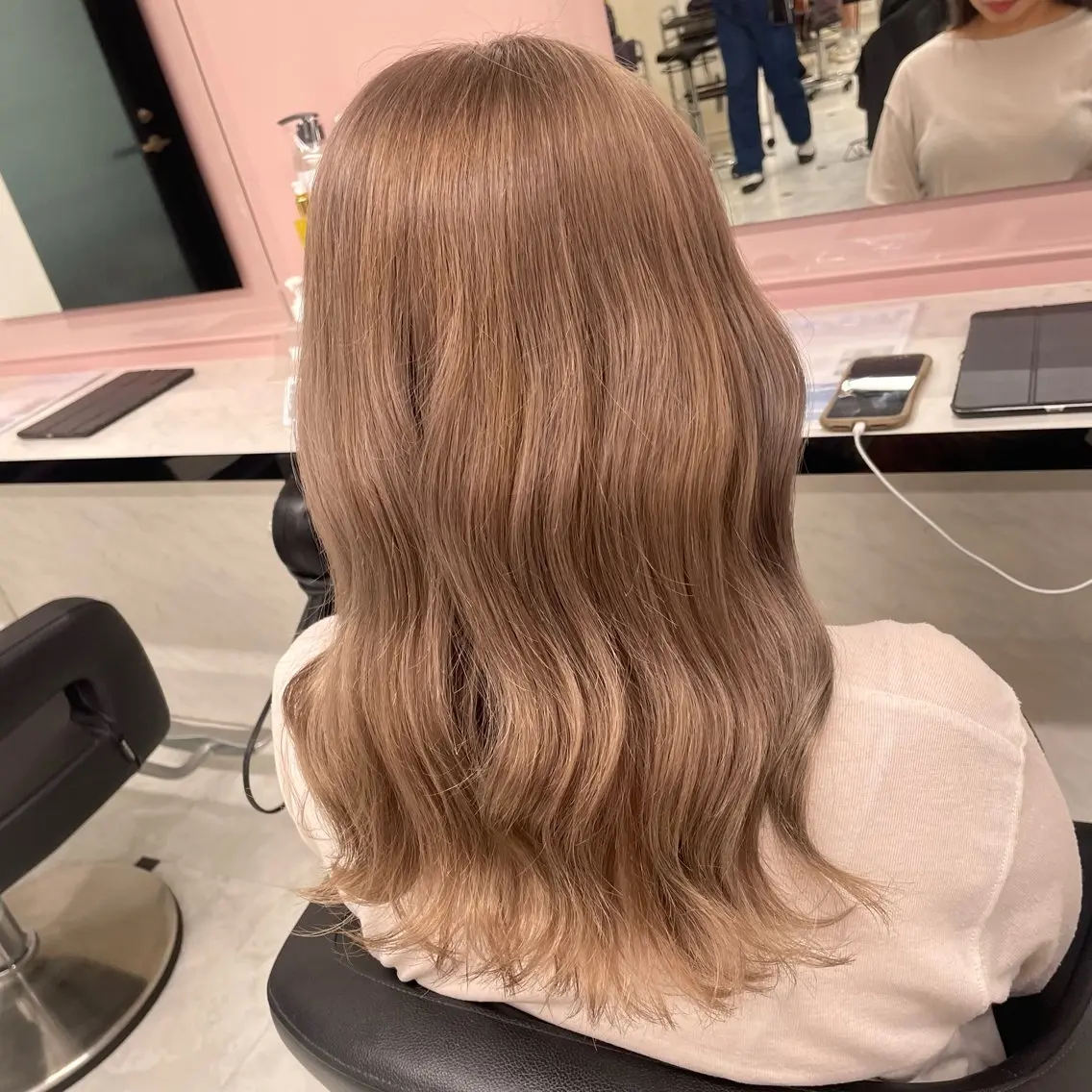 ミディアム カット ヘアカラー トリートメント ヘアセット うる艶トレンドヘア 🕊️上野BABYのヘアスタイル