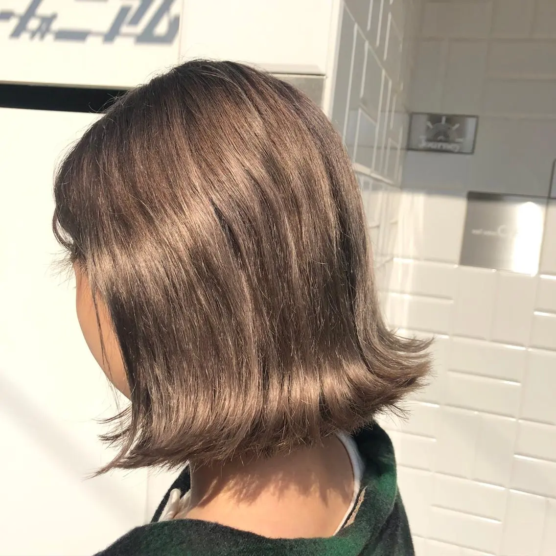 ショート カラー ベージュカラー ミルクティーベージュ ショートヘア やまさきえりこ ニュアンスパーマのヘアスタイル