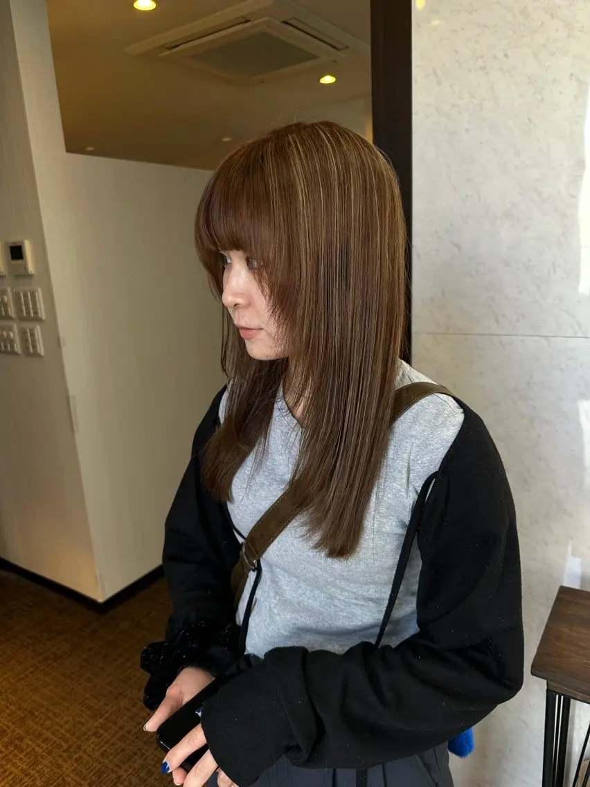 カラー 村田 菜摘のヘアスタイル