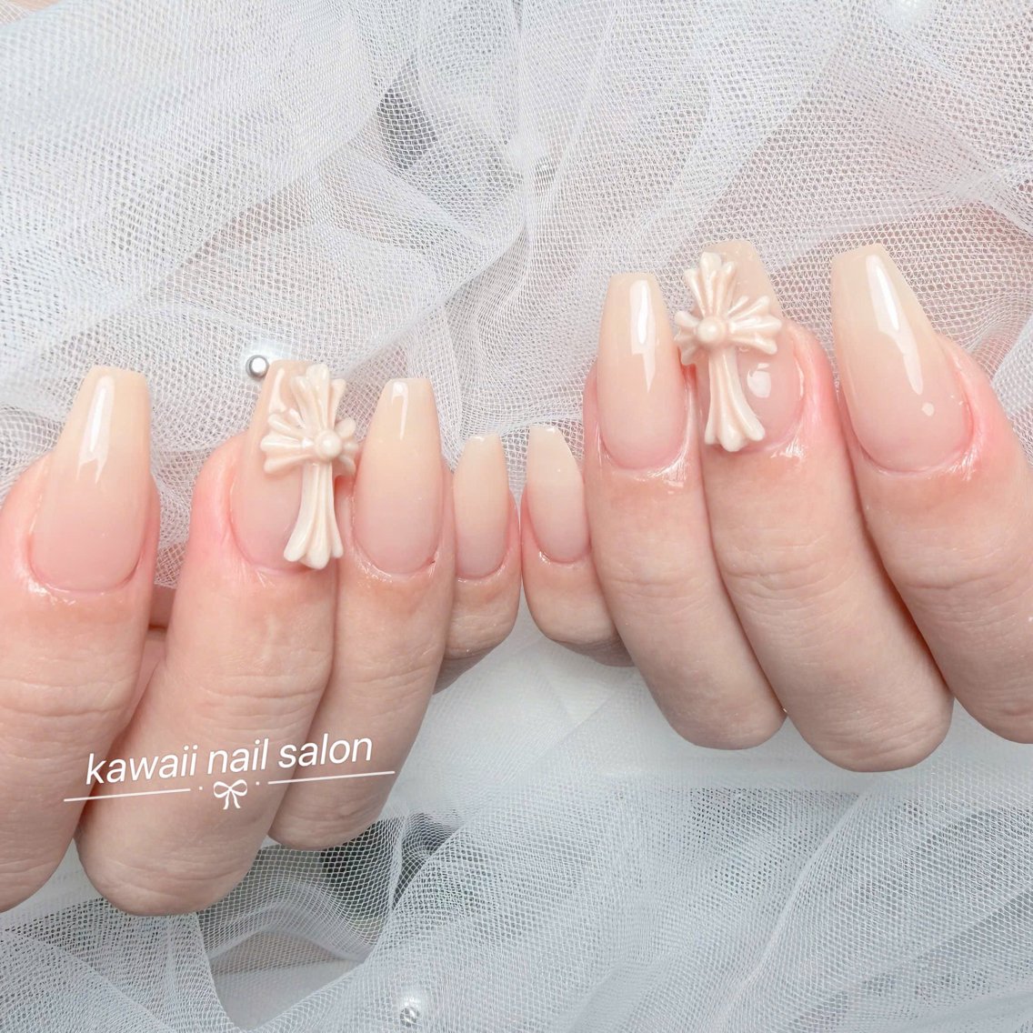 ネイル ドット フレンチネイル 韓国ネイル マグネットネイル オフィスネイル Kawaii Nail Salonのネイルデザイン