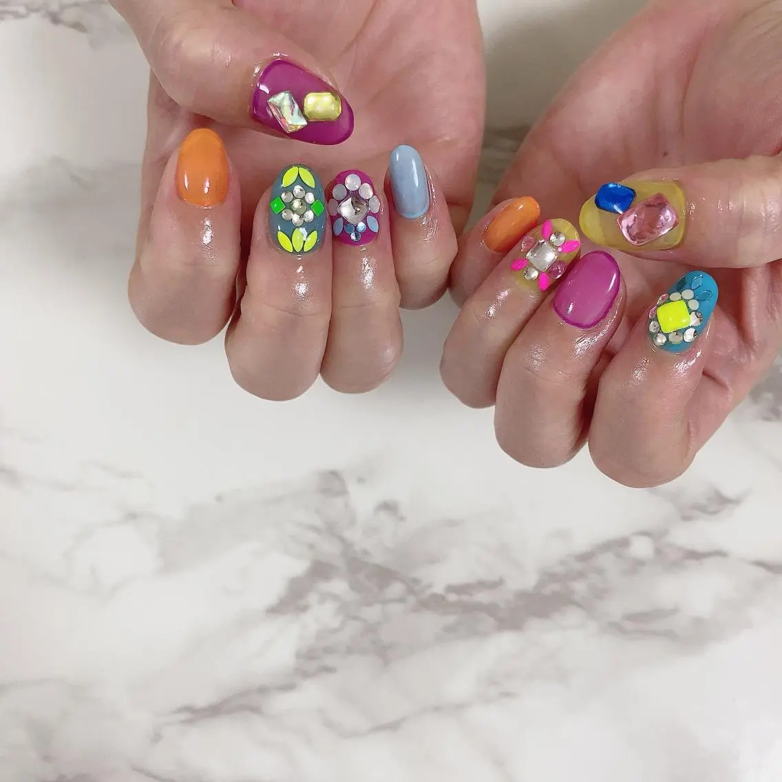ネイル SOL NAILのネイルデザイン