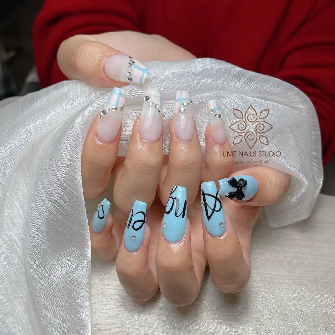ネイル チークネイル クリアネイル ガーリー キラキラネイル 韓国ネイル Ume Nail Studioのネイルデザイン