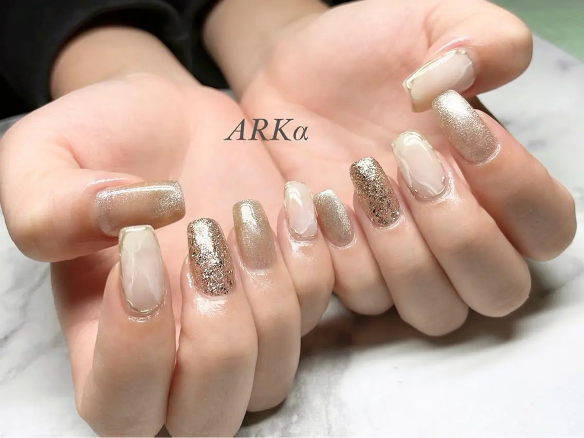 ネイル ミラーネイル ハンドネイル ARKα Nishiのネイルデザイン