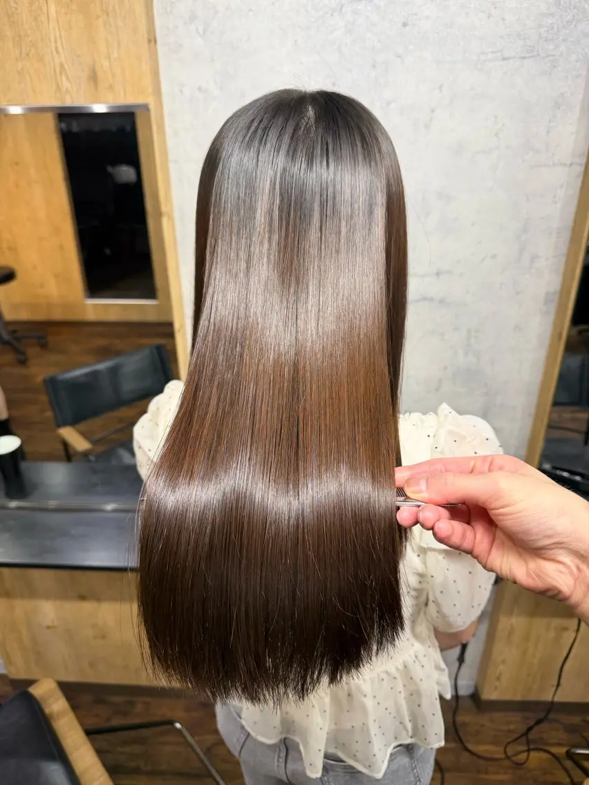 セミロング カラー ヘアアレンジ カット ヘアカラー トリートメント ヘッドスパ ヘアセット レイヤー/髪質改善/ 小顔/モテ韓国ヘアのヘアスタイル