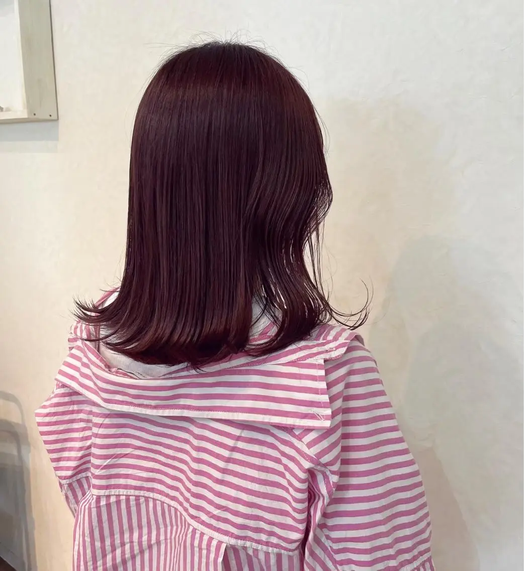 ミディアム カラー ヘアアレンジ アディクシーカラー アッシュ バレイヤージュ ベージュカラー ブリーチ N° +aero 横浜のヘアスタイル