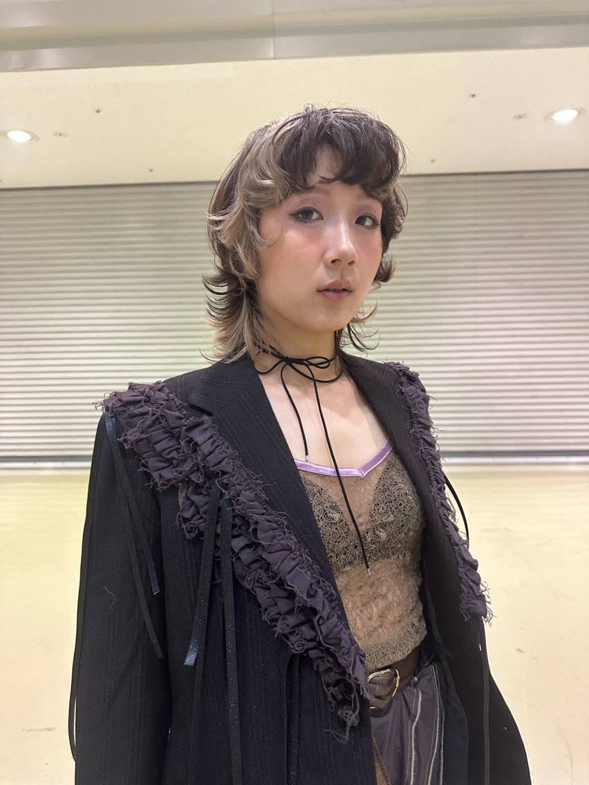 ミディアム ヘアカラー レナ/レイヤーカット /艶感カラーのヘアスタイル