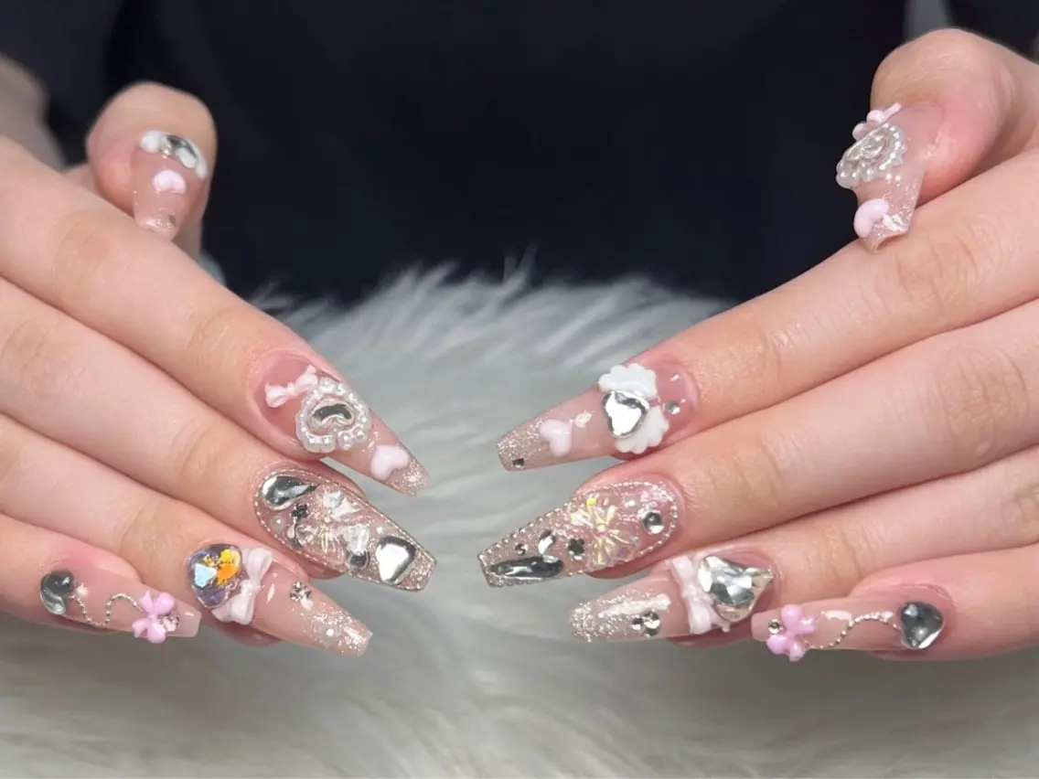 ネイル ハンドネイル T.Lee Nail Lilyのネイルデザイン
