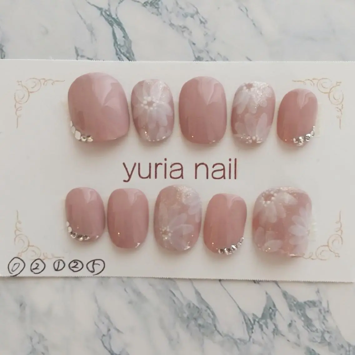 ネイル 小林 ゆりあのネイルデザイン