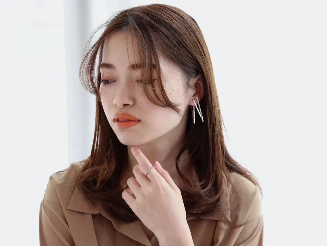 ミディアム カラー 縮毛矯正 山本 優音のヘアスタイル