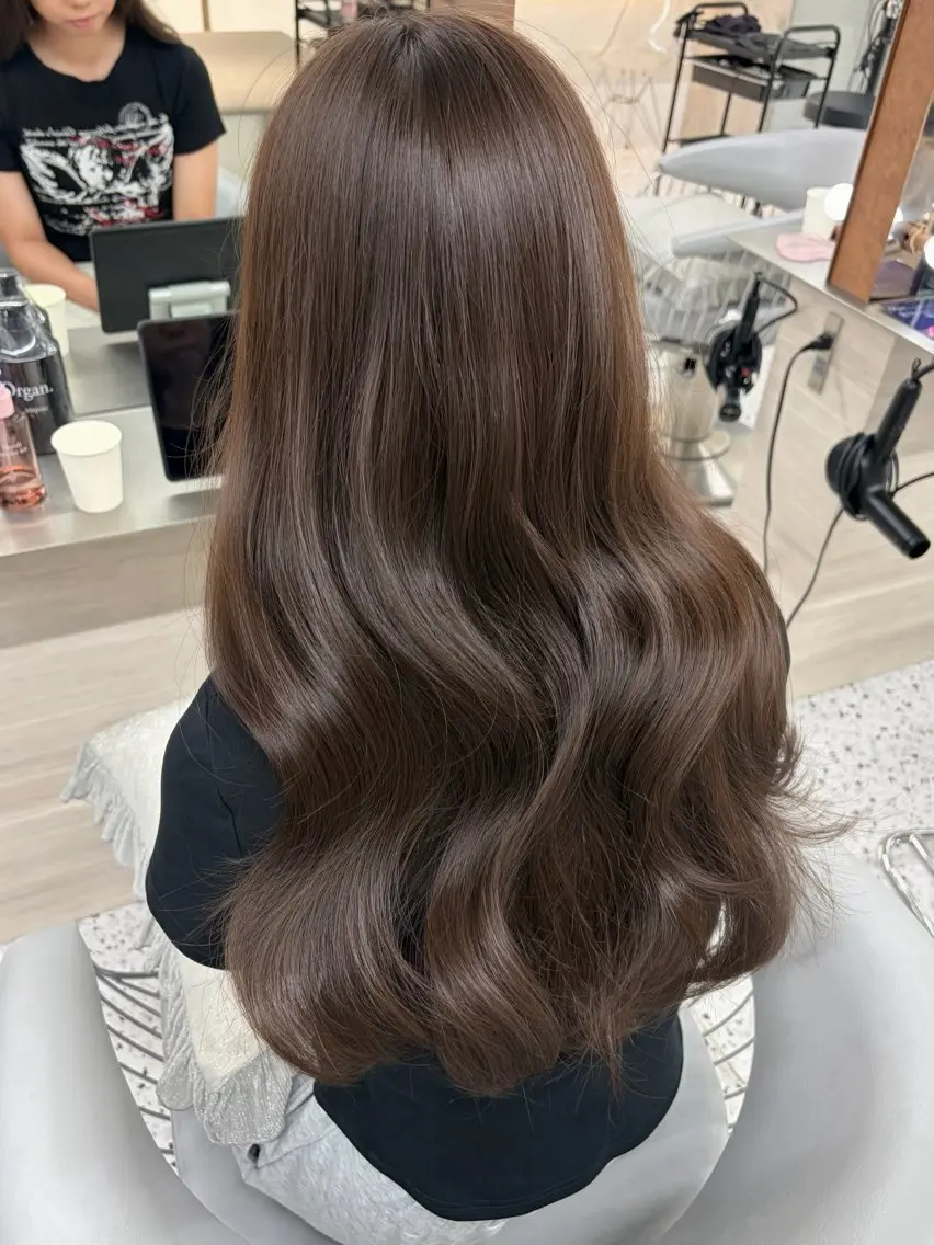 ロング カット ヘアカラー トリートメント 透明感カラー / minami ⟡.·のヘアスタイル