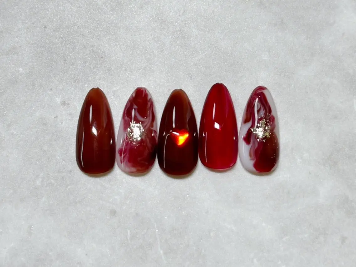 ネイル Nailsalon Graciasのネイルデザイン
