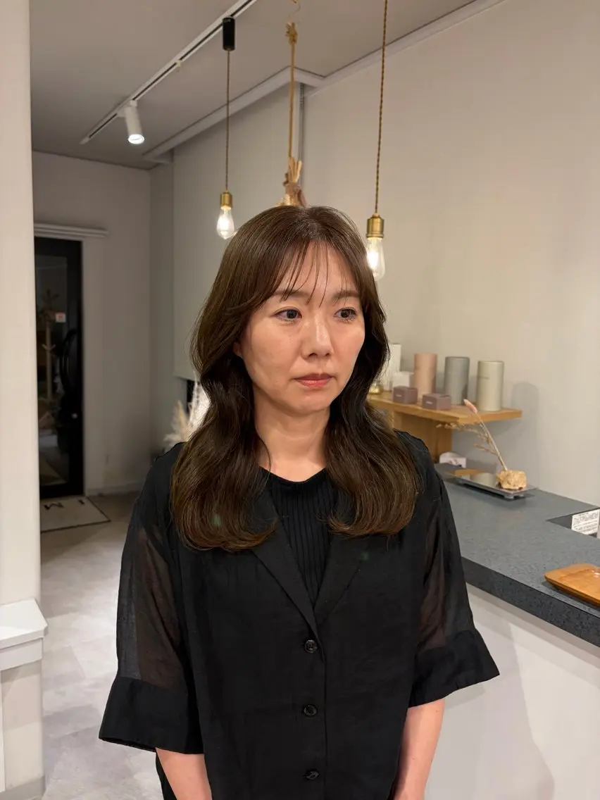 セミロング 韓国風ヘア ヘアカラー yu riのヘアスタイル