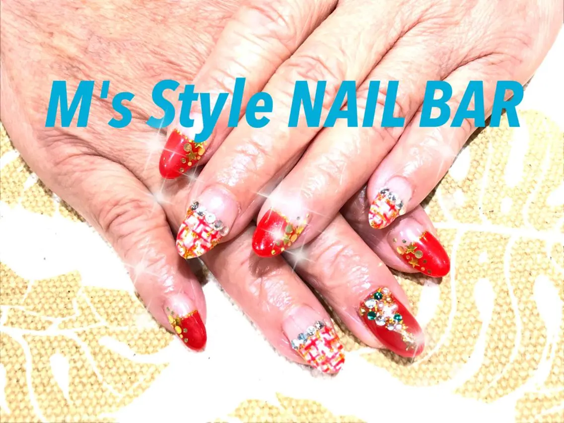 ネイル フレンチネイル 赤色 ツイードネイル 冬ネイル クリスマス ハンドネイル M's Style NAIL BARのネイルデザイン