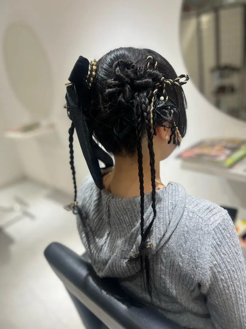 セミロング ヘアアレンジ ヘアセット 【ミルメルシー】 HARUKAのヘアスタイル