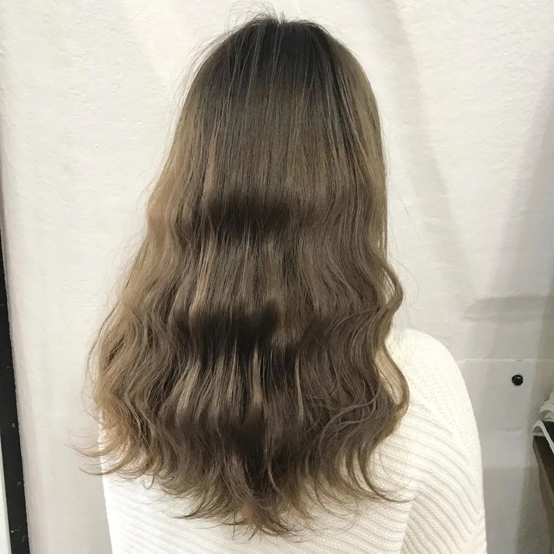 ロング カラー ブリーチ グレージュ K-POP好き美容師 🇰🇷Kai.Yのヘアスタイル
