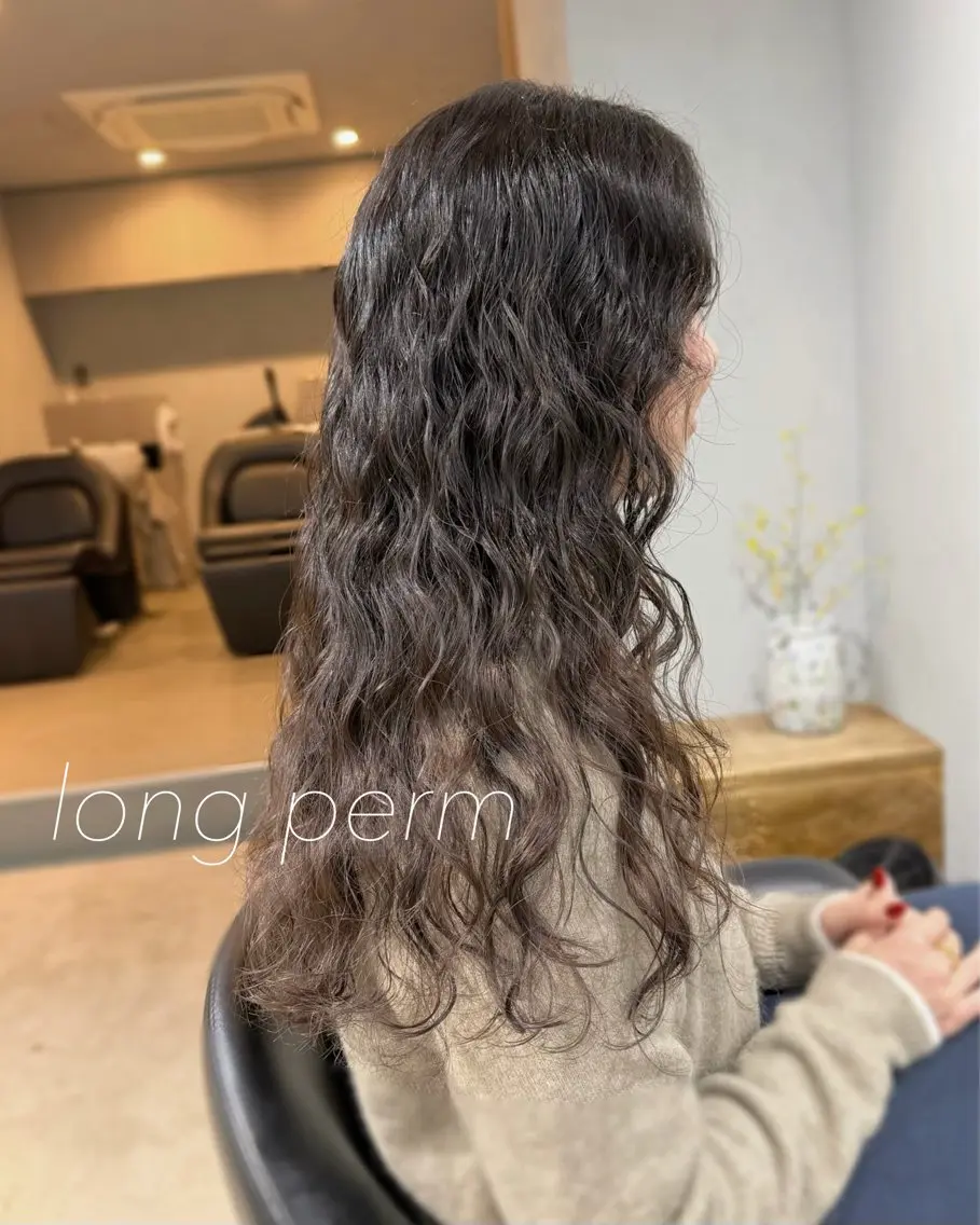 ロング パーマ ロング カット パーマ トリートメント 【表参道】Ruri デジタルパーマのヘアスタイル