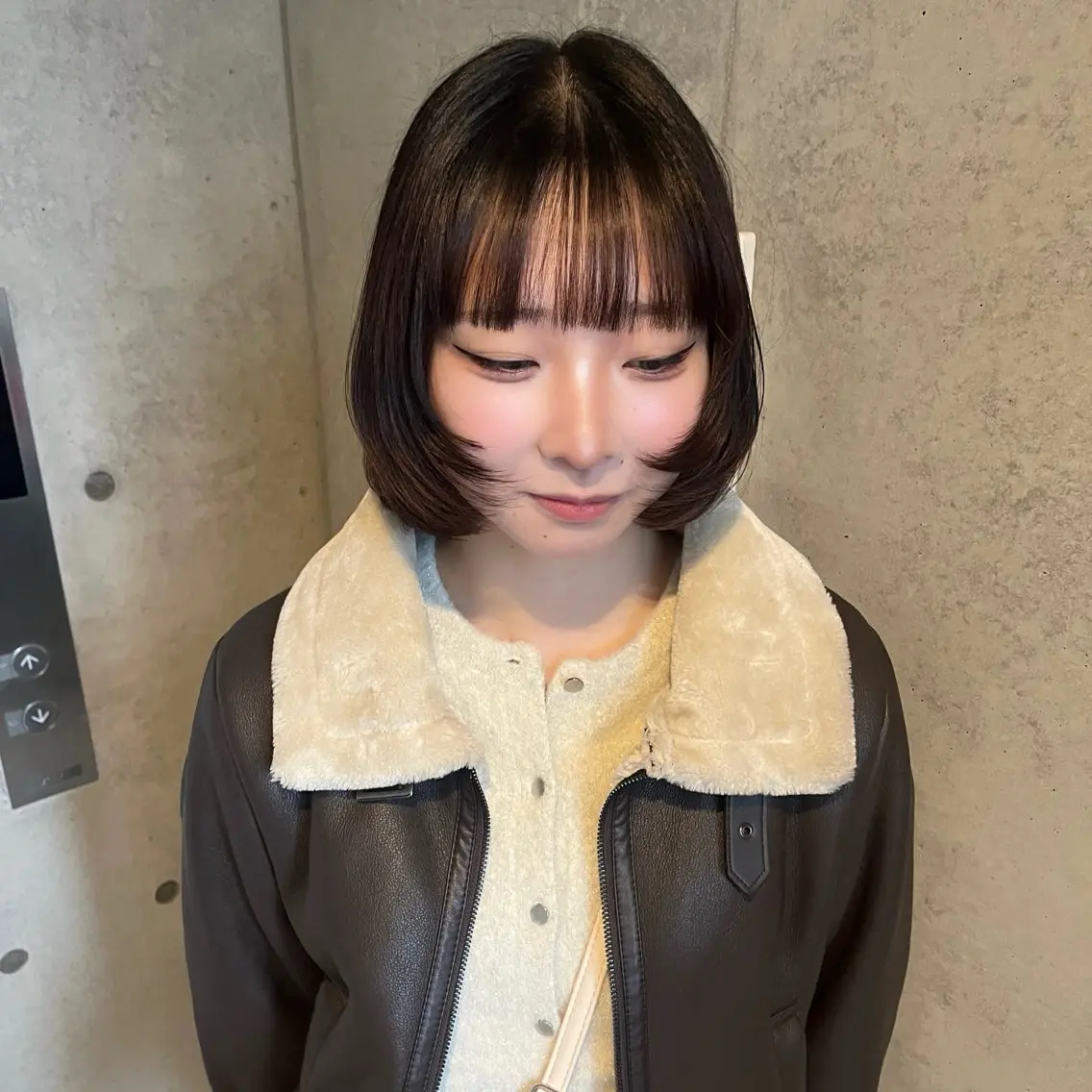 ショート カラー ベージュカラー ブリーチ ダブルカラー ハイトーンカラー インナーカラー 広香🪽ハイトーン/ レイヤー/ヘアセットのヘアスタイル