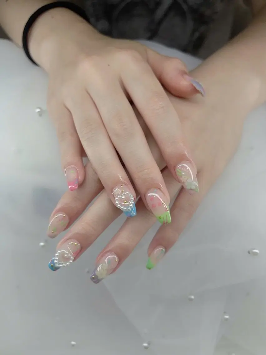 ネイル アートネイル Lyna 池袋のネイルデザイン