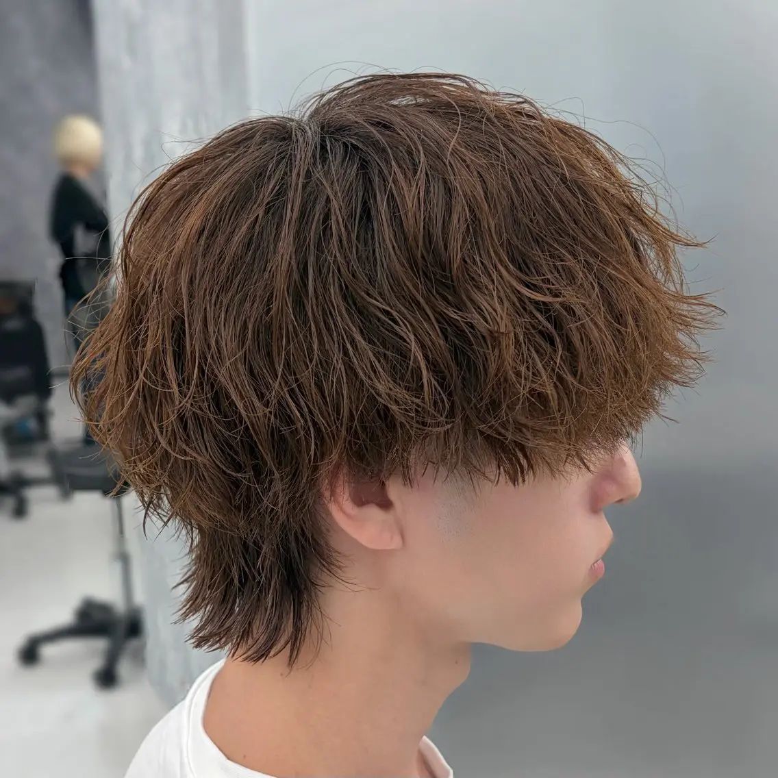 ミディアム カラー パーマ メンズ カット ヘアカラー パーマ トリートメント ʜᴀʀᴜᴋᴀ♱メンズ ウルフ/ブリーチのヘアスタイル
