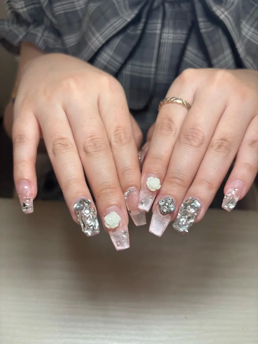 ネイル I pinknail 韓国風·持ち込み専門のネイルデザイン