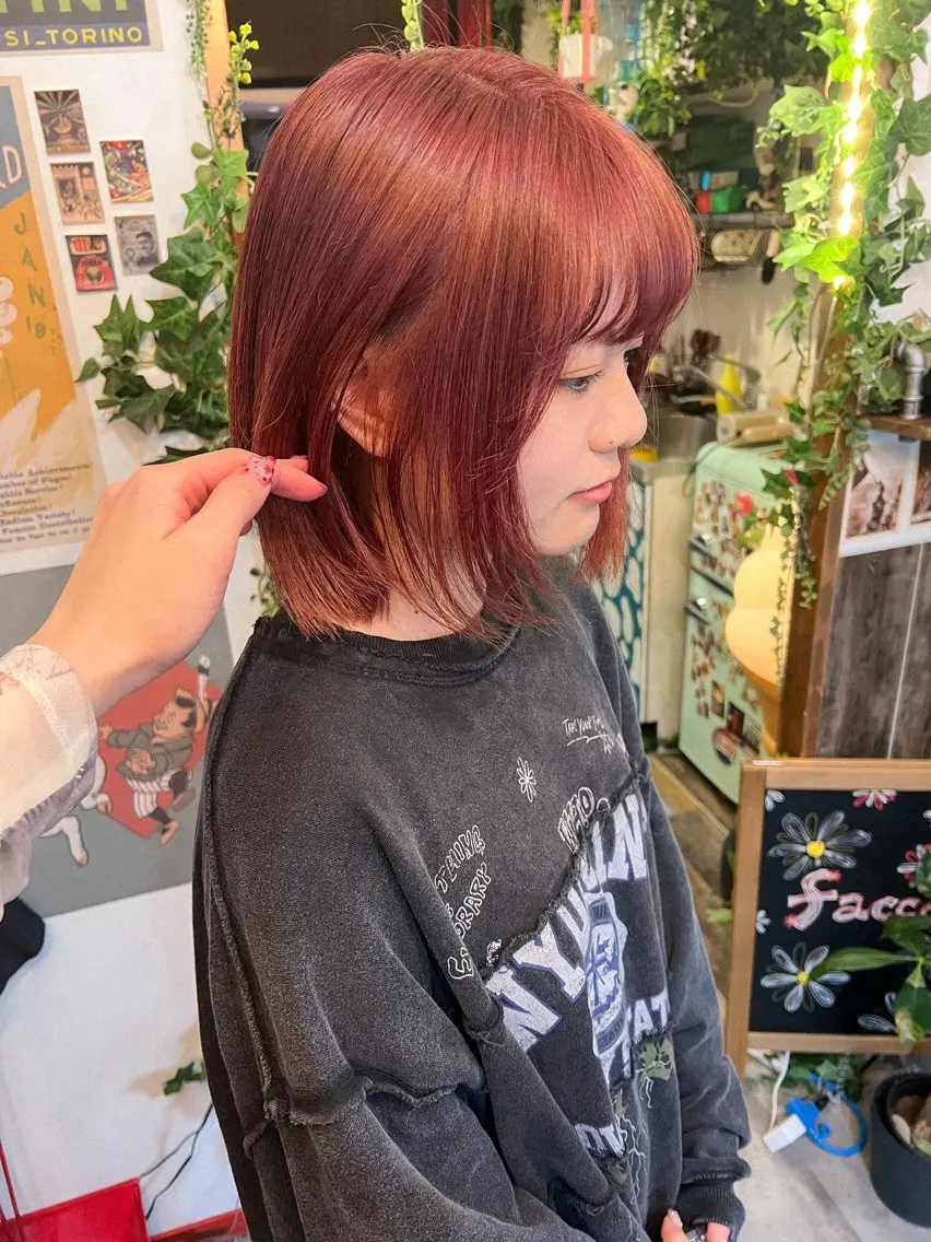 ミディアム カラー ブリーチ ピンクカラー ヘアカラー カラーパティシエ facce🌼ikoのヘアスタイル
