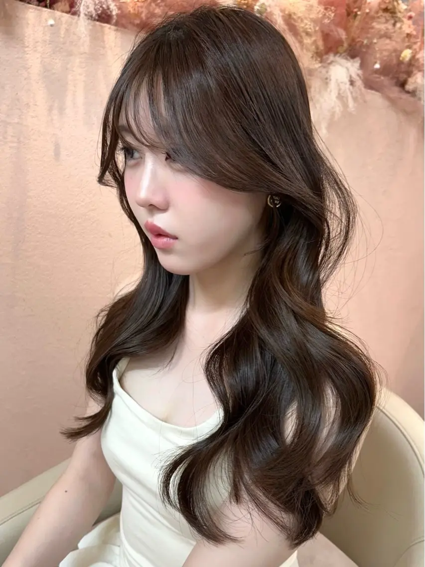 ロング カラー レイヤーカット カット ヘアカラー トリートメント 韓国ヘア🦢🖤 Sayumiのヘアスタイル