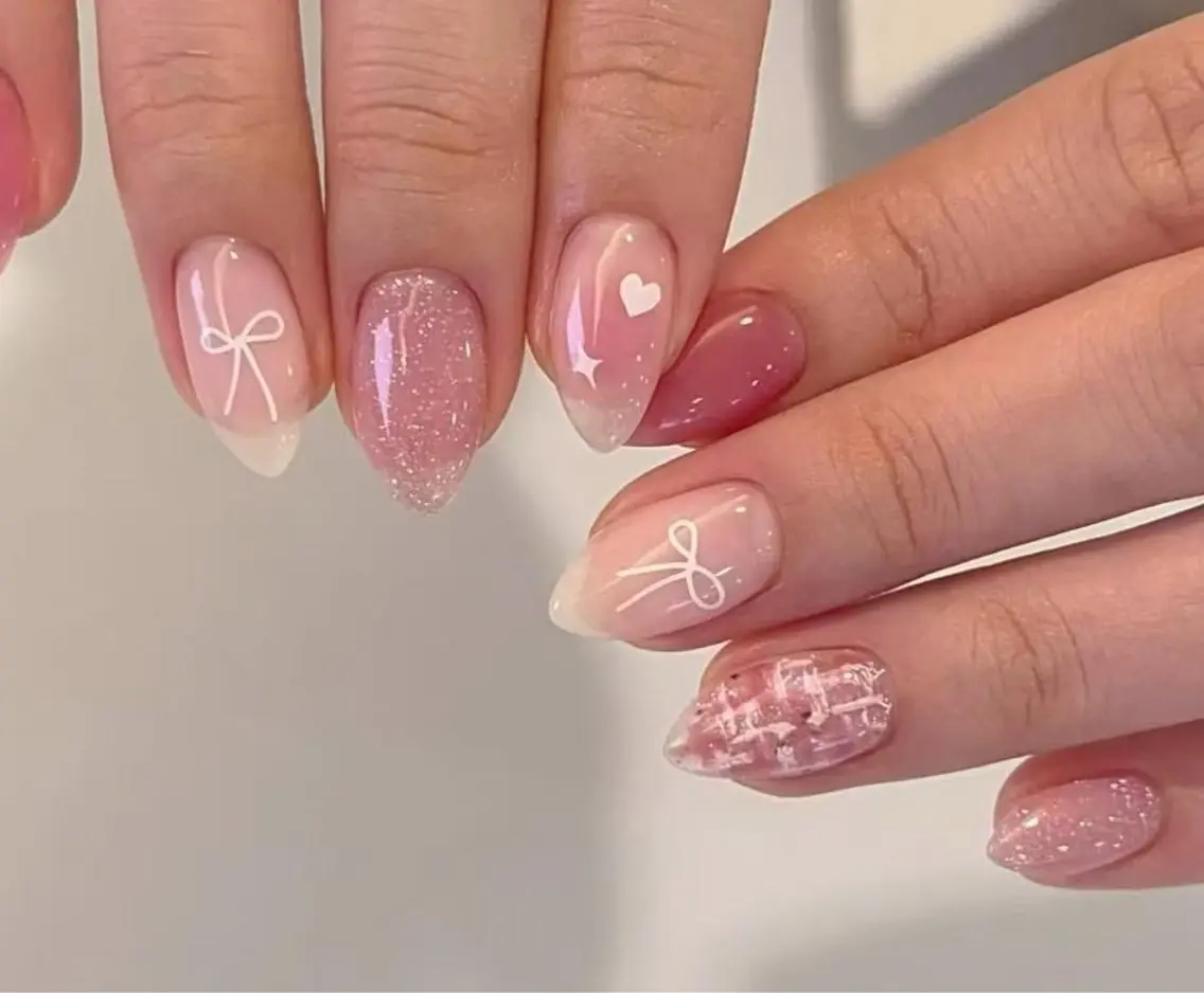 ネイル フラワーネイル フレンチネイル ジェルネイル ガラスフレンチ ハート ハンドネイル BabyYouMi nailのネイルデザイン
