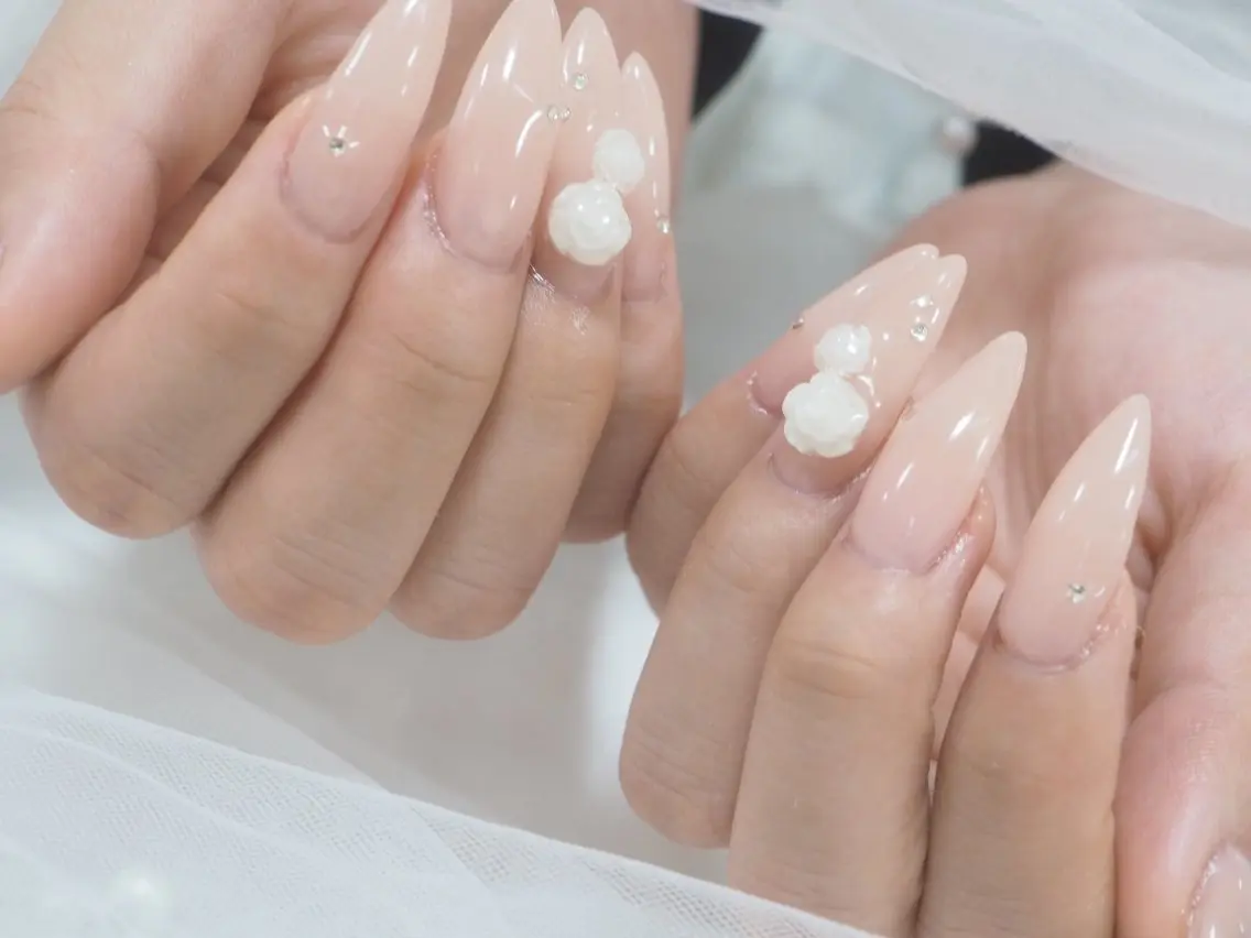 ネイル ハンドネイル . 佳那美のネイルデザイン