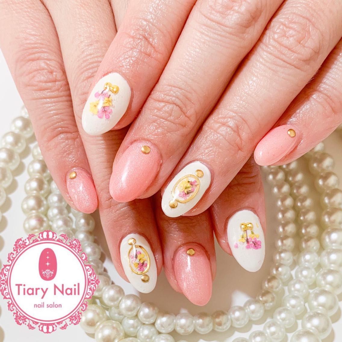 ネイル 💗🪽Tiary Nail🪽💗のネイルデザイン