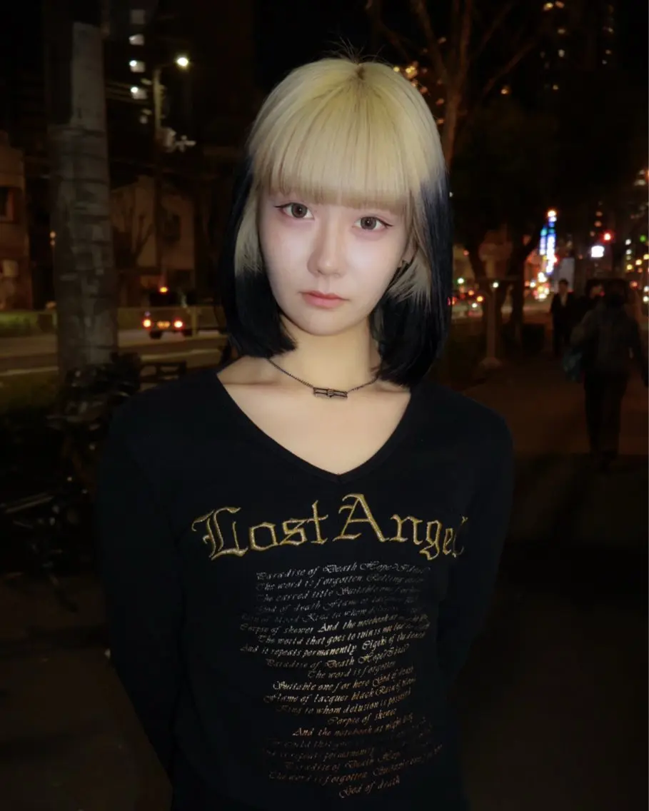 ミディアム カラー ヘアカラー ナチュラル・ハイトー ン🏆HINOKIのヘアスタイル