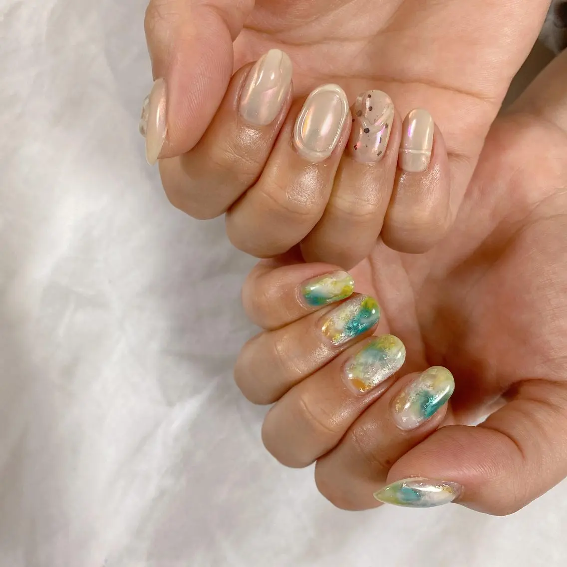 ネイル オーロラネイル ミラーネイル SOL NAILのネイルデザイン