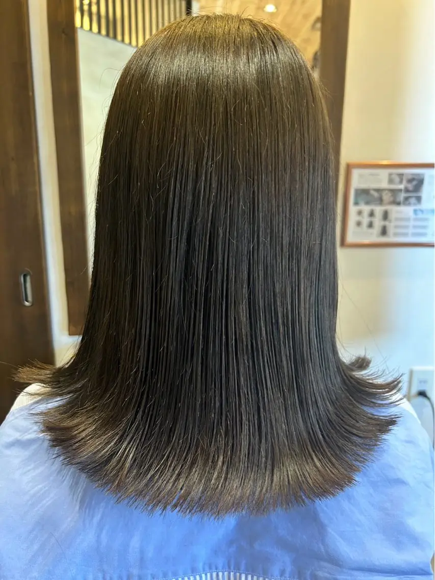 髪質改善艶感ヘアカラー🩷+カット🩷つやつやブラウン🐻の写真