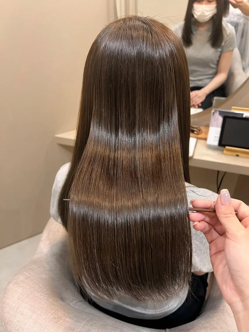 カット＋カラーエステ（髪質改善カラー）ヘッドスパ付きの写真