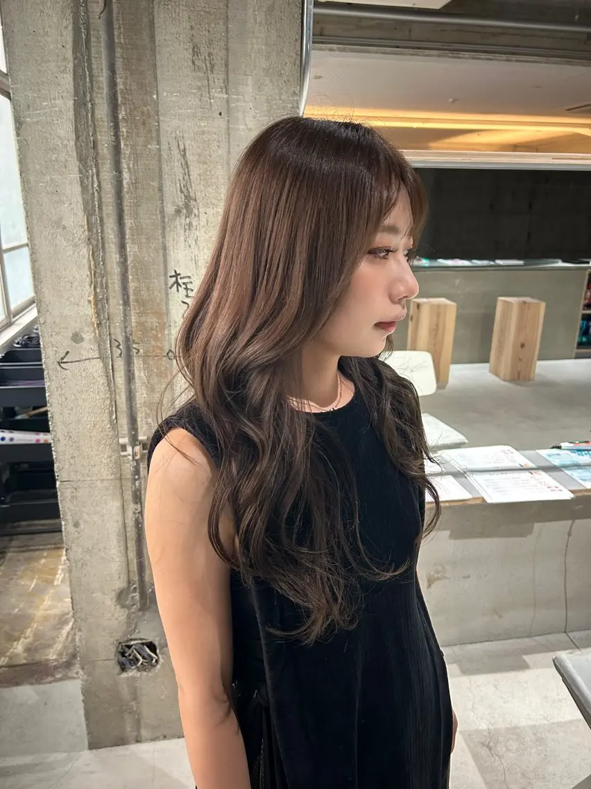 カラー ヘアカラー 谷口 萌瑛のヘアスタイル