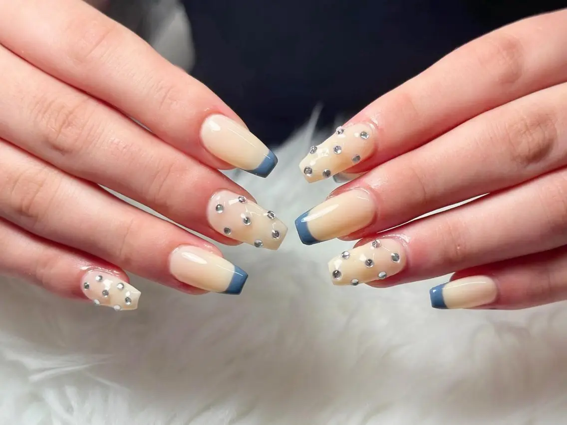 ネイル AURA NAIL 上前津のネイルデザイン