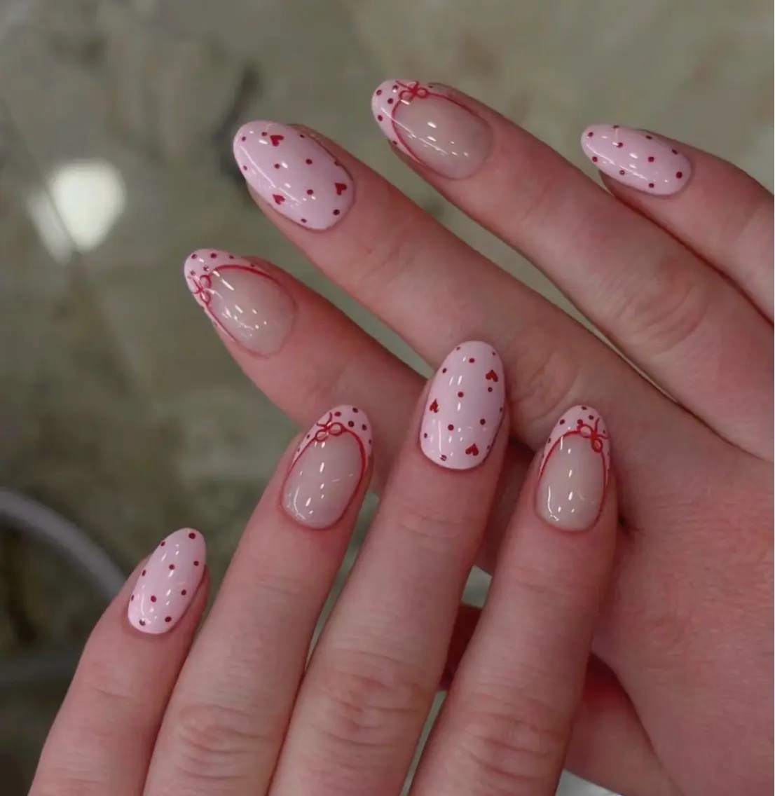 ネイル フットネイル フレンチネイル グラデーション ハート 氷ネイル・うるうるネイル ハンドネイル Lynn_ Nailのネイルデザイン