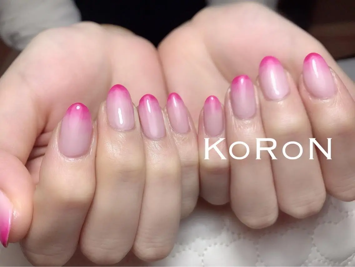 ネイル グラデーション 自宅サロン鎌倉 KORONのネイルデザイン