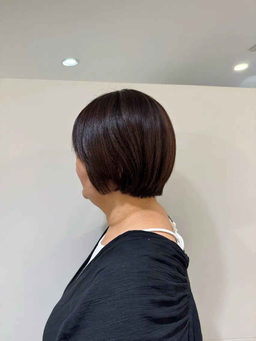 ショート 柘植 里那のヘアスタイル