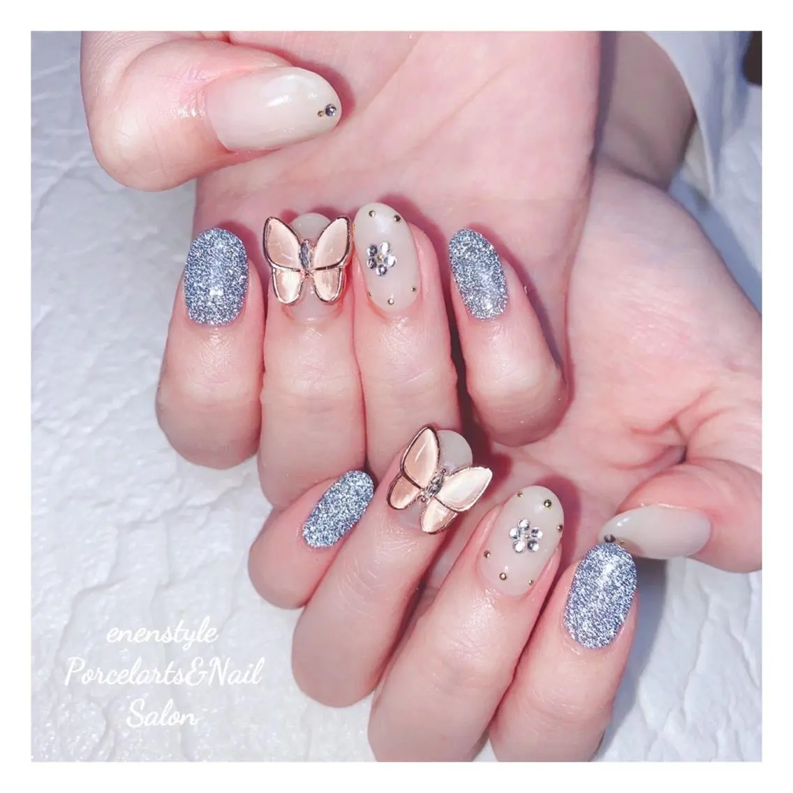 ミディアム ネイル 🐾enen style 🐾のネイルデザイン